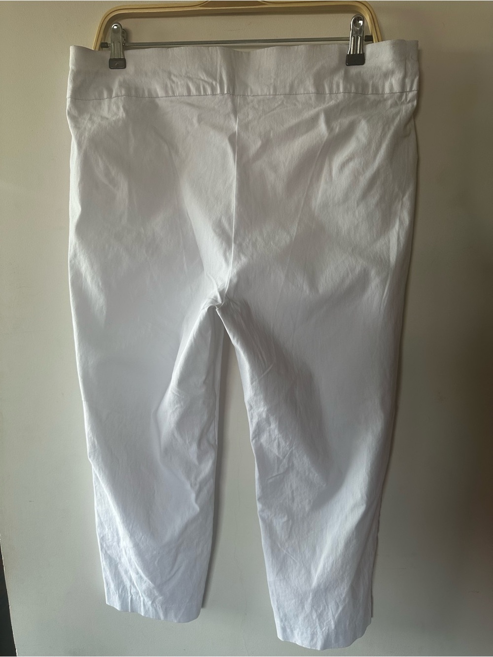 PREMISE Women White Cropped Stretch Pants. Size:   XL/TG